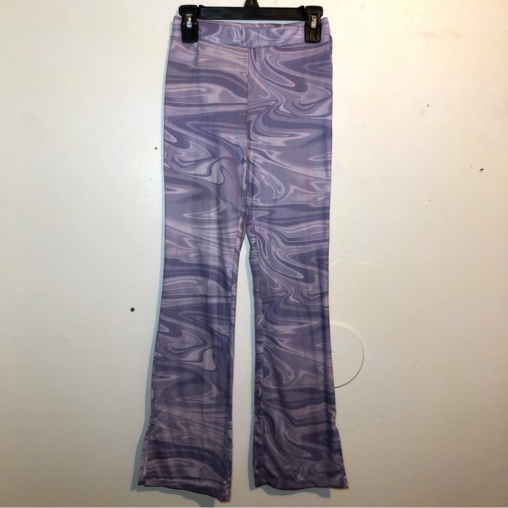 H&M Lavender/White Swirls Flare Leggings with Split at Ankles, size 12